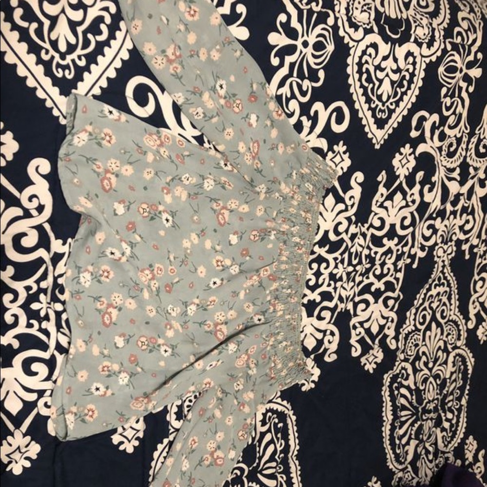 Sadie Robertson Off-The-Shoulder long sleeve